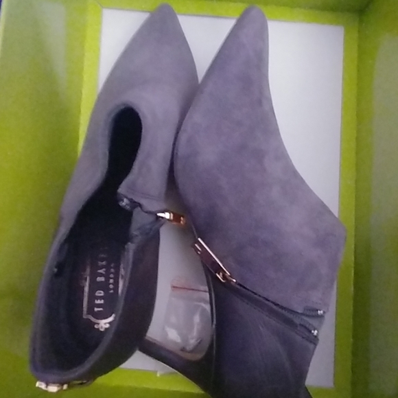 Ted Baker London - Picture 2 of 2